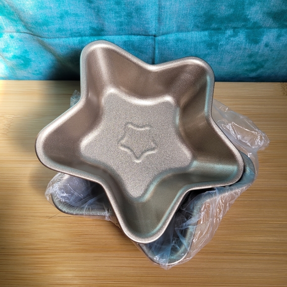Kitchen 2pc Gold Toned Nonstick Kawaii Star Shaped Mini Cake Pan Set